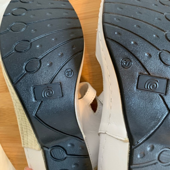 White and Tan Sandals with Perforated Strap Design - Picture 8 of 11